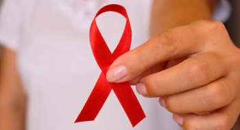 HDT recebe doações de latas de leite para bebês de mães que vivem com HIV